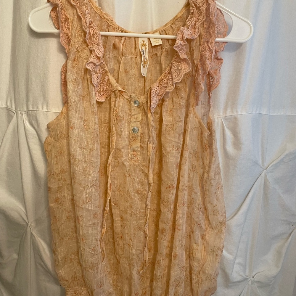 Adiva Peach Lace Ruffle Blouse